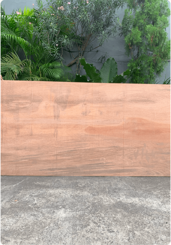 TOS MERAH PLYWOOD
